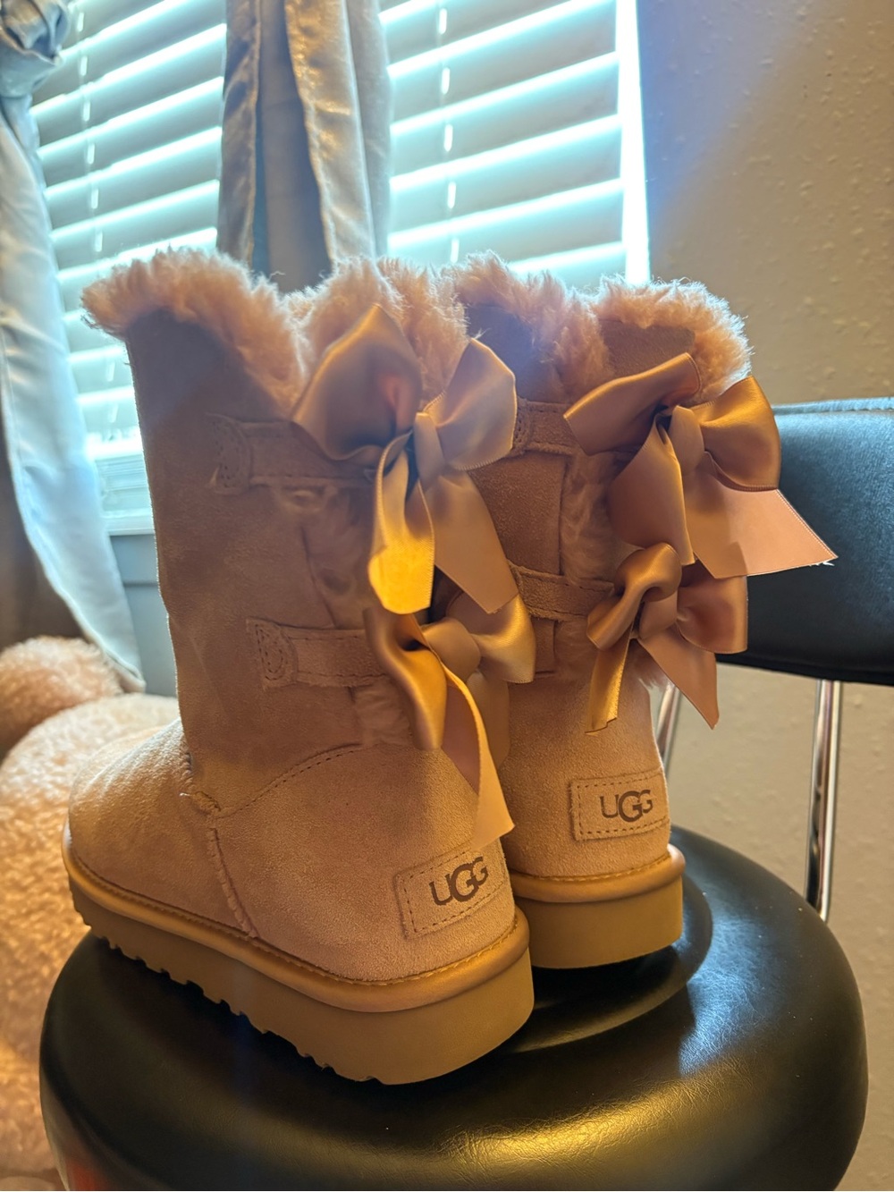 UGG Women Suede Bow Back Winter Boots